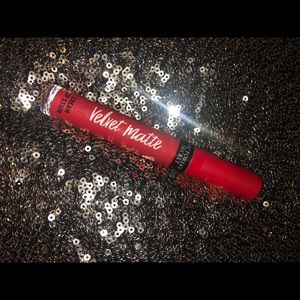 Victoria’s Secret velvet cream lip stain red